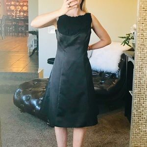 💜2/$15 David’s Bridal cocktail dress